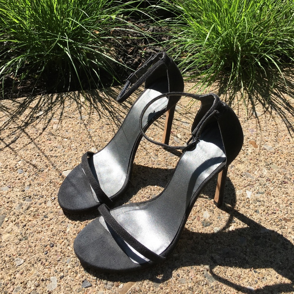 Stuart Weitzman Nudist Heel